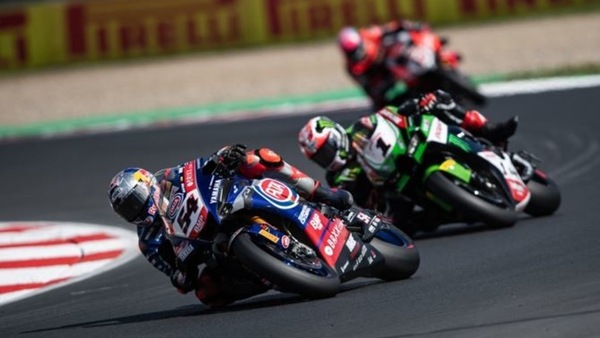 SBK: Navarra attende lo scontro tra Rea, Razgatlioglu e Redding