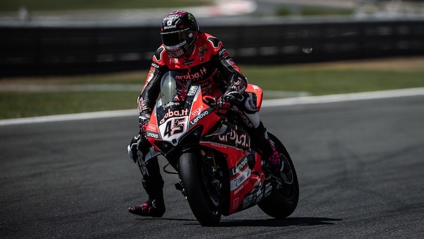 SBK Navarra: Redding dominatore in Gara 1, Locatelli quarto