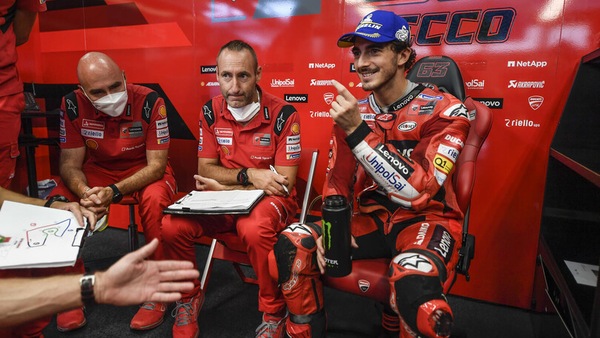 Bagnaia: “La costanza non basta contro Quartararo, devo vincere”