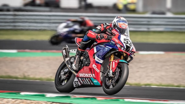 IDM, Red Bull Ring: frattura alla clavicola per Alex Polita