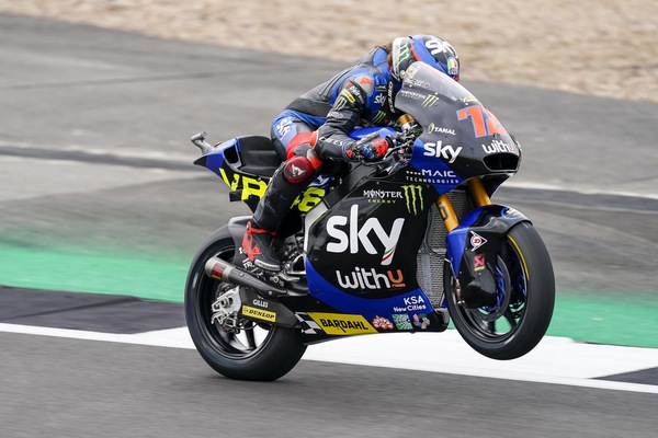 Qualifiche Moto2, lampo di Bezzecchi: è sua la pole position in Inghilterra
