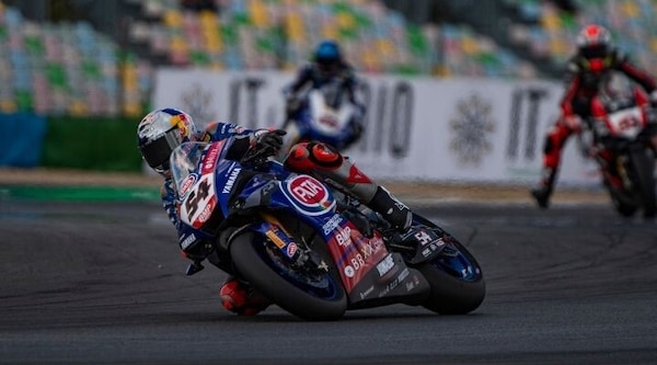 SBK, Razgatlioglu il più veloce del venerdì: “Magny-Cours la mia pista preferita”