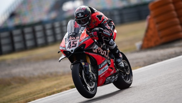 SBK, Magny Cours: Scott Redding e la Ducati al top nelle FP3