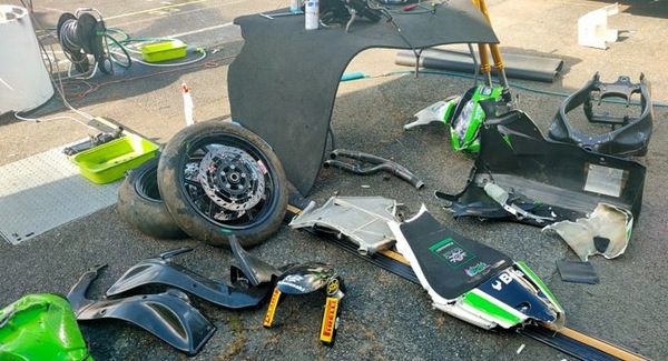 SSP600, Michel Fabrizio dopo l'incidente: “Come sto? Come la mia moto!”