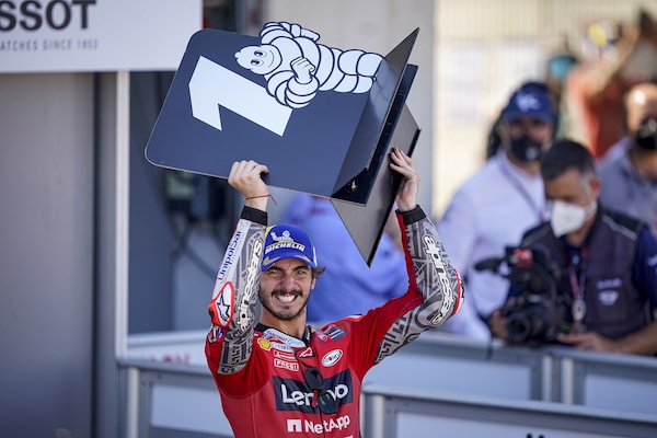 MotoGP Aragon, è gioia per Bagnaia: “Dalle situazioni difficili nascono belle cose”
