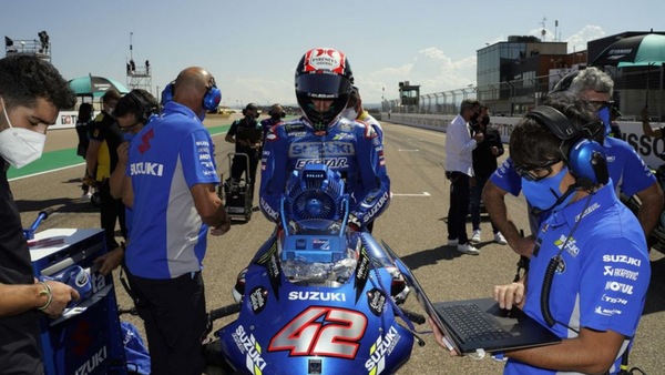 MotoGP Aragon, Rins: "Brutta gara, ho faticato in fase di frenata"