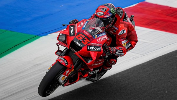 GP Misano, FP3: Ducati vince il primo set, Bagnaia comanda su Quartararo