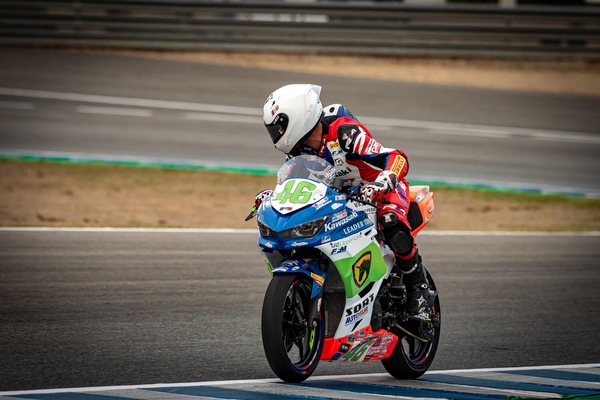 SSP300 Portimao, Gara 1: Di Sora vince la gara, Huertas il titolo