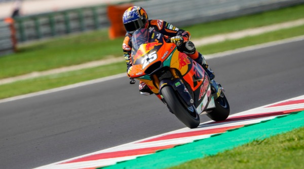 Moto2 GP Austin: Raul Fernandez si prende la pole, terzo Di Giannantonio