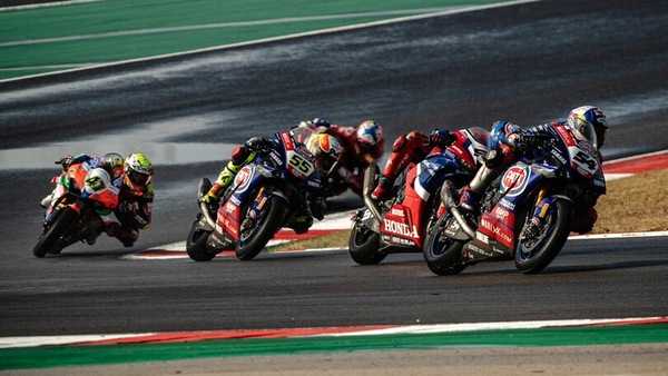 Pagelle SBK Portimao: solo la sfortuna ferma Toprak, Rea non molla