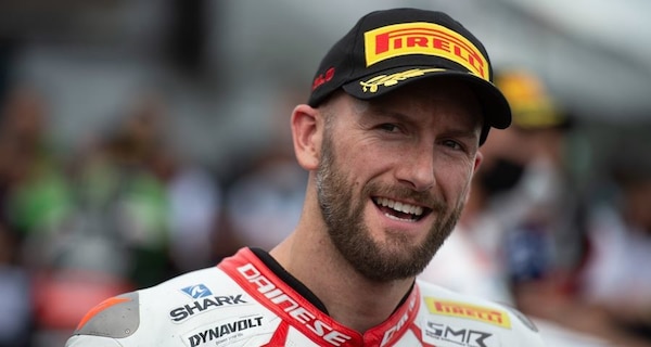 SBK, Sykes altro che ginocchio: la frattura è con BMW