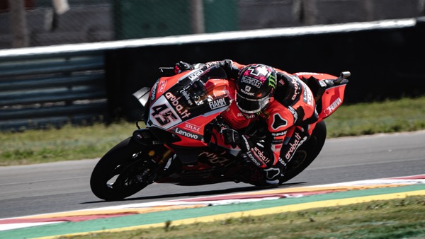 SBK Argentina: Redding in pole davanti a Razgatlioglu, Rea a mezzo secondo