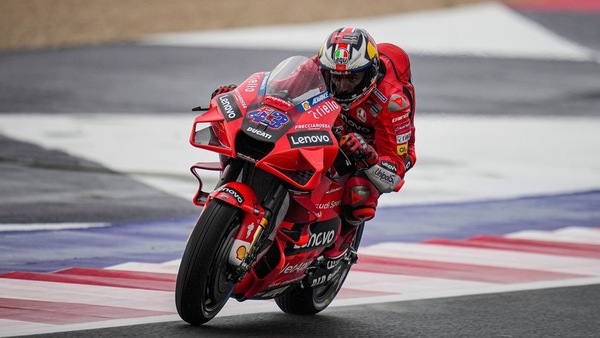 MotoGP Emilia Romagna, FP2: Miller-Zarco, la Ducati non ha eguali sul bagnato