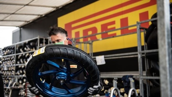 Ecatombe di cadute a Misano: reintroduciamo le gomme intermedie?