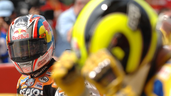 Duelli da leggenda, Valencia 2006: Hayden campione, Rossi per terra