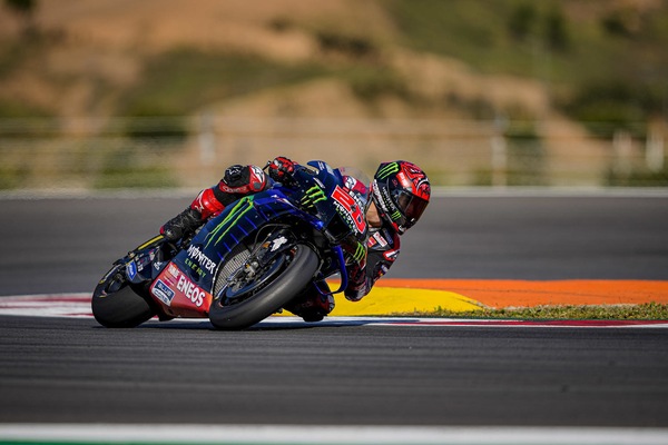 MotoGP Algarve, FP1: è sempre Quartararo vs Bagnaia, primo round a Fabio