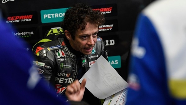 MotoGP, Rossi: “Bagnaia può vincere a Portimao, se sceglie la gomma giusta”