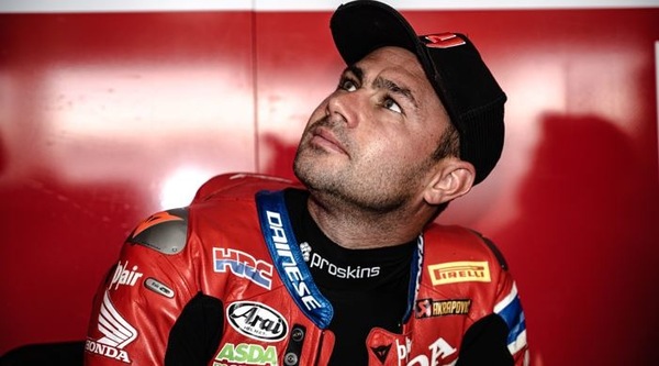 SBK Indonesia, weekend finito per Leon Haslam