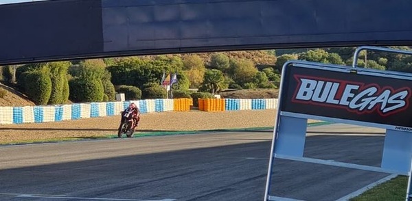 SSP, Bulega muove i primi passi con la Ducati V2