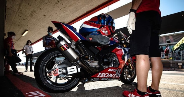 SBK, Honda prepara il test team: aggirata la regola dei 10 giorni di prove