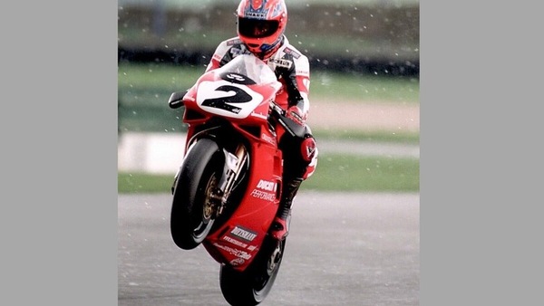 SBK, Donington 1998: quando nevicò e Fogarty bocciò il "paramani"