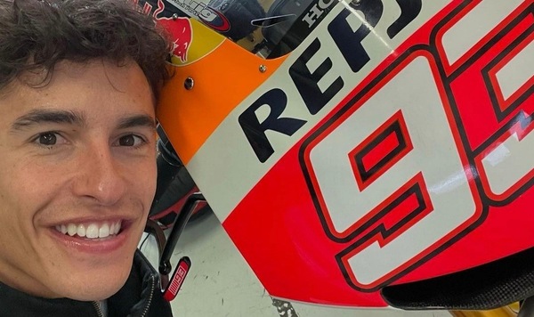 MotoGP, Marc Marquez in sella ad una RC213V-S: il primo passo verso il ritorno