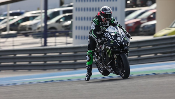 SBK, test Jerez: Lowes il più rapido del Day 1, le Honda inseguono