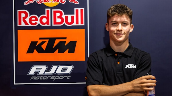 Moto3: Daniel Holgado operato alla gamba sinistra