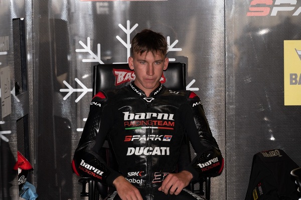 Portimao, SSP: violento highside per Oli Bayliss, test a rischio