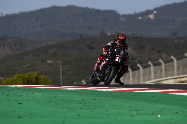 Test SSP Portimao, Bulega: “Dobbiamo fare tanti chilometri per capirla bene”