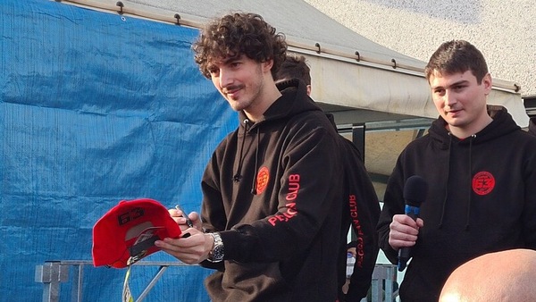 MotoGP: Francesco Bagnaia "inaugura" il nuovo fan club a Chivasso