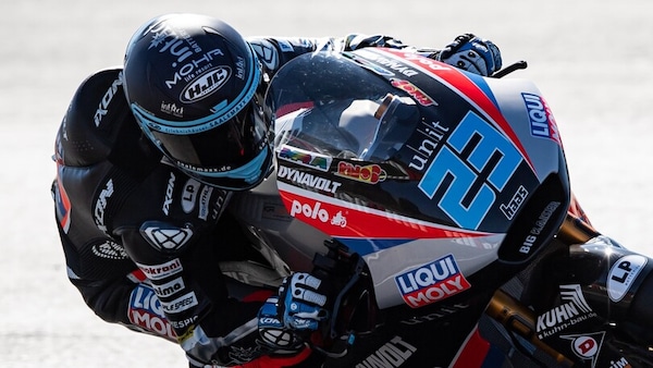 Moto2, infortunio alla mano per Marcel Schrötter: Qatar a rischio?