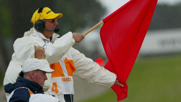 MotoGP, ecco come cambia il regolamento in caso di bandiera rossa