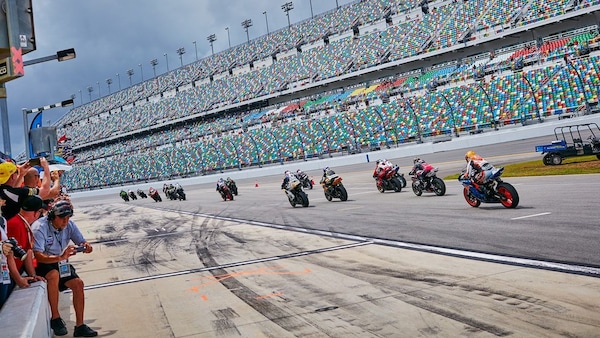 Il brivido del banking a 300 all'ora: gli ultimi 10 vincitori della Daytona 200