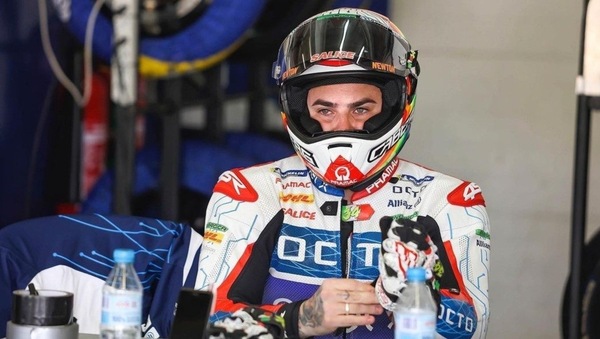 MotoE, brutta caduta nei test per Manfredi: “Tornerò più forte di prima”