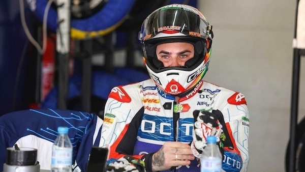 MotoE, brutta caduta nei test per Manfredi: “Tornerò più forte di prima”