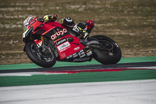 Test Misano: Bautista chiude il Day 1 al comando, ancora bene Oettl