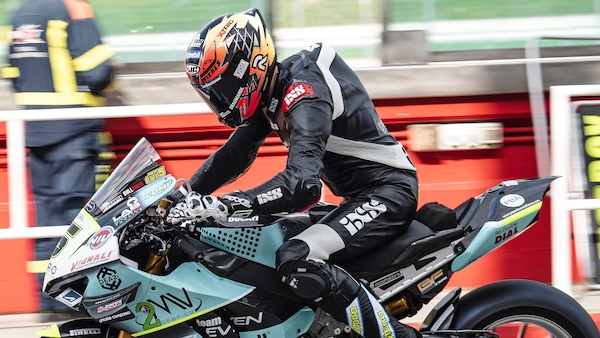 Test Misano SBK, Oettl: “La Panigale è complessa, ma fantastica”