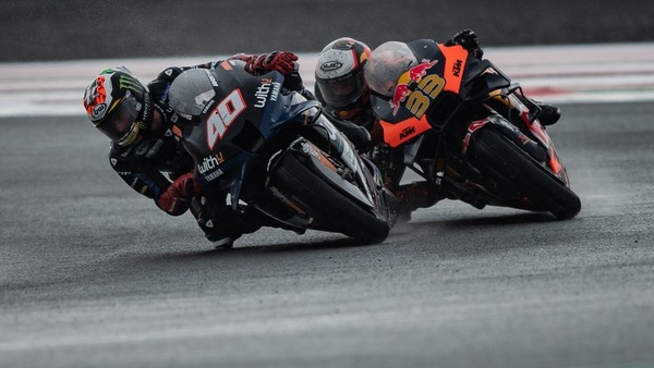 MotoGP Indonesia, lotta in famiglia per i fratelli Binder: "Una figata"