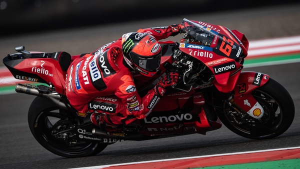 MotoGP, la decisione definitiva sull’abbassatore è stata presa