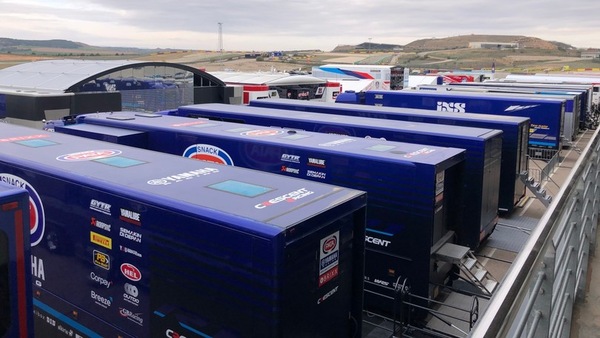 Aragon, il grande freddo accoglie i test della SBK