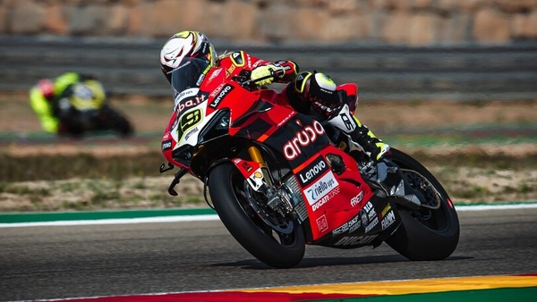 SBK: Bautista alza la voce nelle FP2, di Aragon, sorpresa Tamburini