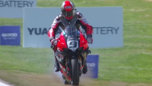 MotoAmerica, beffa per Petrucci: ritiro al 1° giro di Gara 2 a Road Atlanta