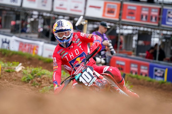 MXGP: clamoroso! Guadagnini passa in 450