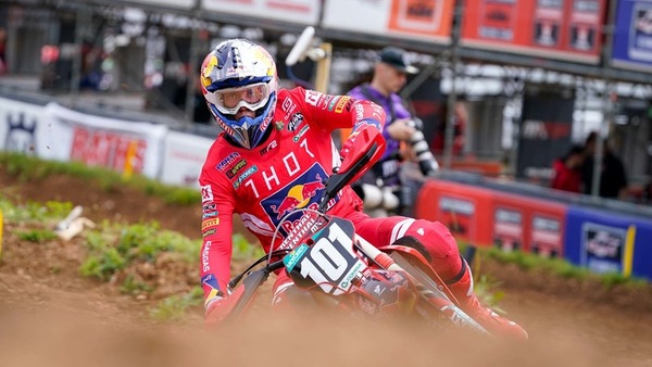 MXGP: clamoroso! Guadagnini passa in 450