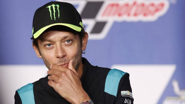 MotoGP: “46” per sempre, il numero di Valentino Rossi ritirato al Mugello