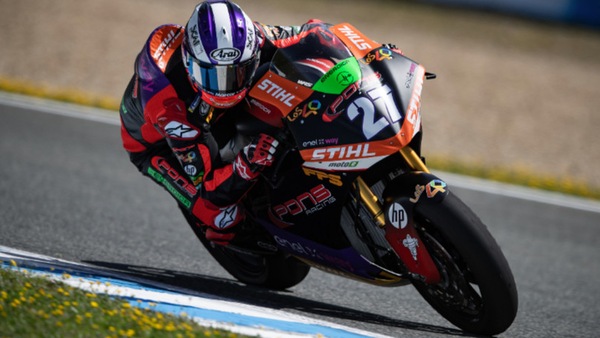 MotoE, Le Mans: prima vittoria per Casadei in Gara 1, brivido per Torres