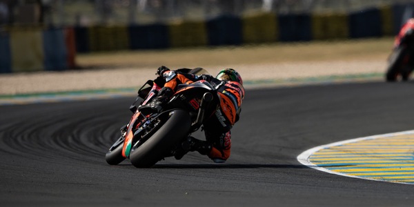 Com’è guidare una MotoGP senza un'ala? Il racconto di Brad Binder