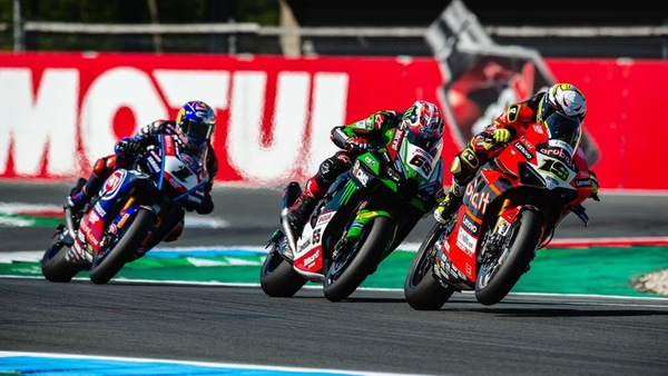 Bautista verso l'ignoto, Rea e Toprak per la rivincita: a Estoril riparte la SBK