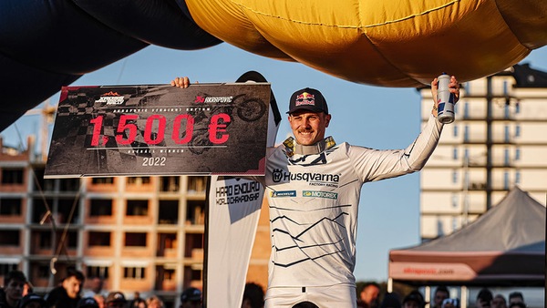 Mondiale Enduro Estremo, Billy Bolt vince la speciale prologo in Sebia